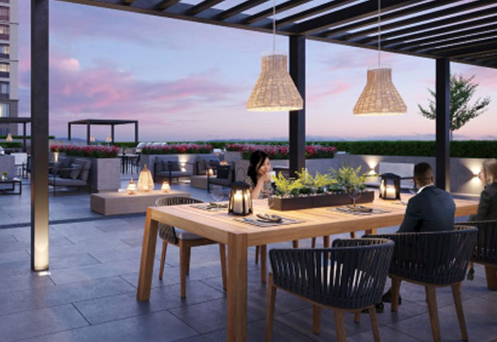 Bristol Place Condos Outdoor Dining