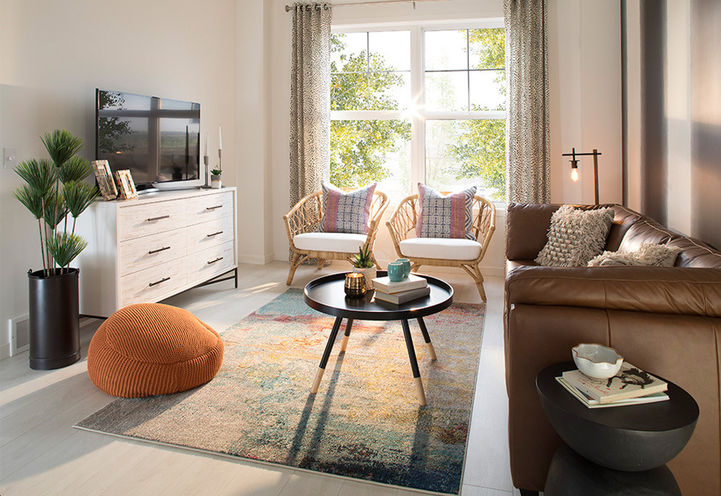 Mahogany Lakeside Living - Living Room