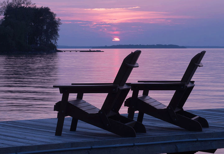Mariner’s Pier Towns- Chairs facing Lake Simcoe