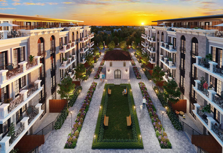Royal Tuscan - Masterpiece Townhomes Courtyard View at Sunset